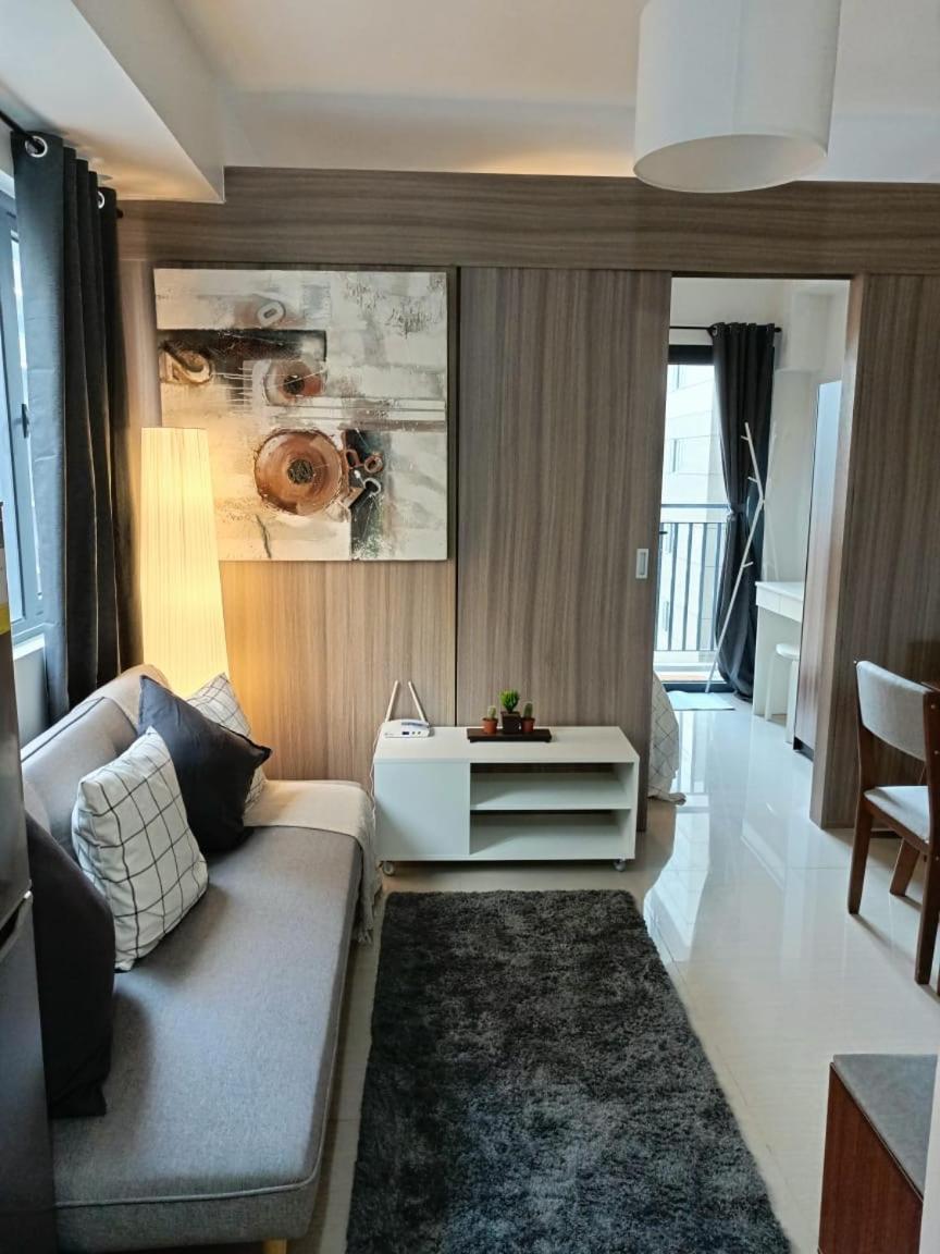 Shore 2 Residences High Speed Internet Walking Distance To Moa And Ikea Манила Екстериор снимка